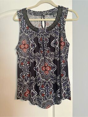 Market & Spruce Navy Tank Top with Red & White Medallion Print